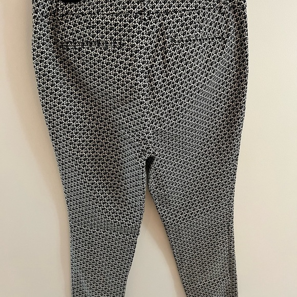 Kenar patterned dress pants, black & white - Picture 6 of 6